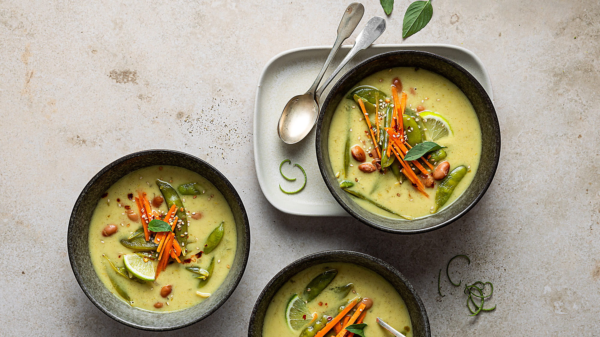 Pikante Kokos-Limetten Suppe