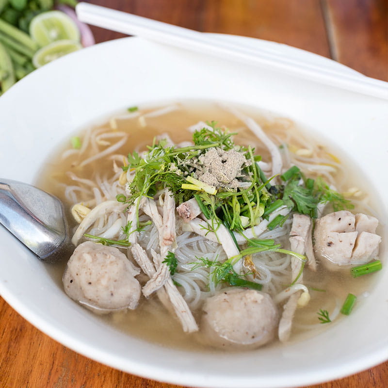 Pouletbällchensuppe