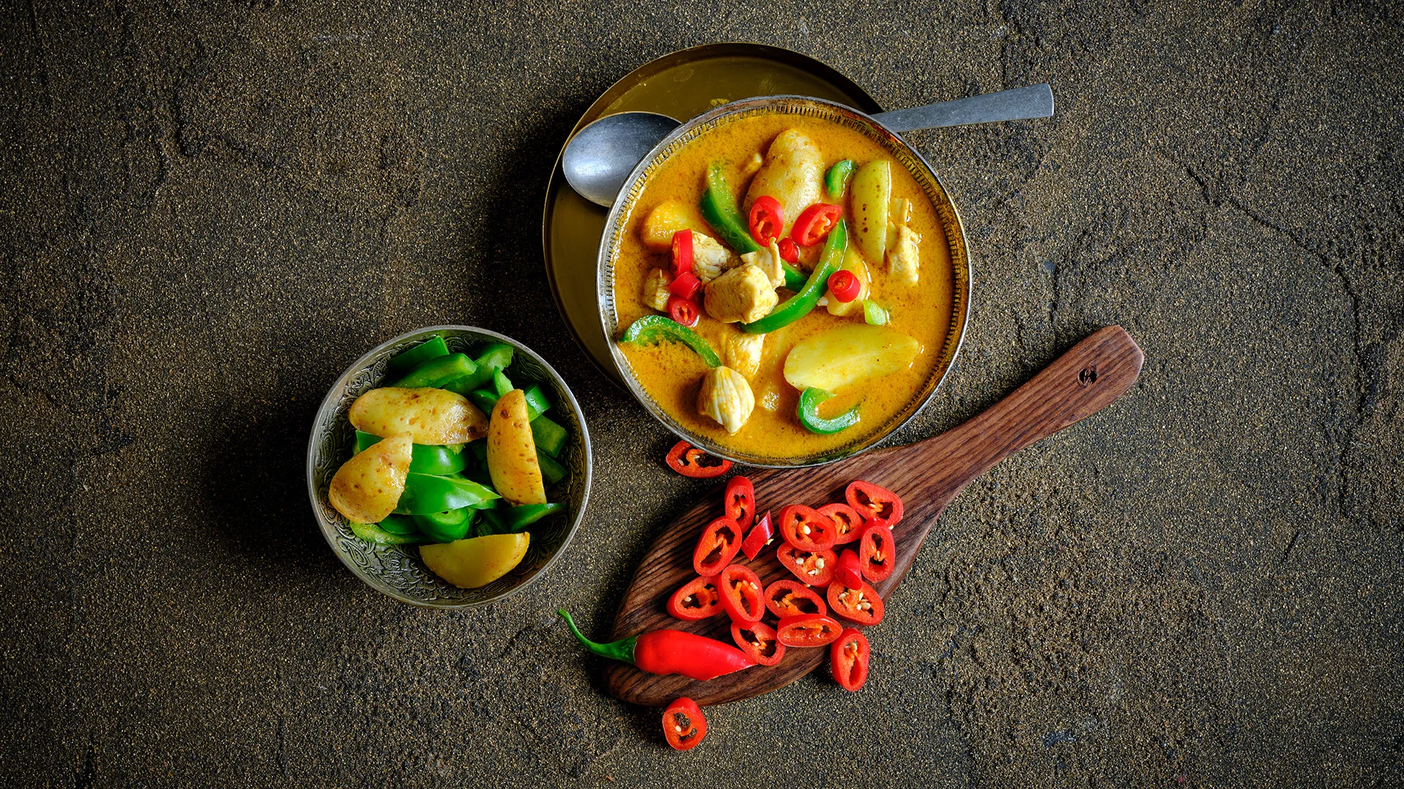 Gelbes Curry mit Poulet