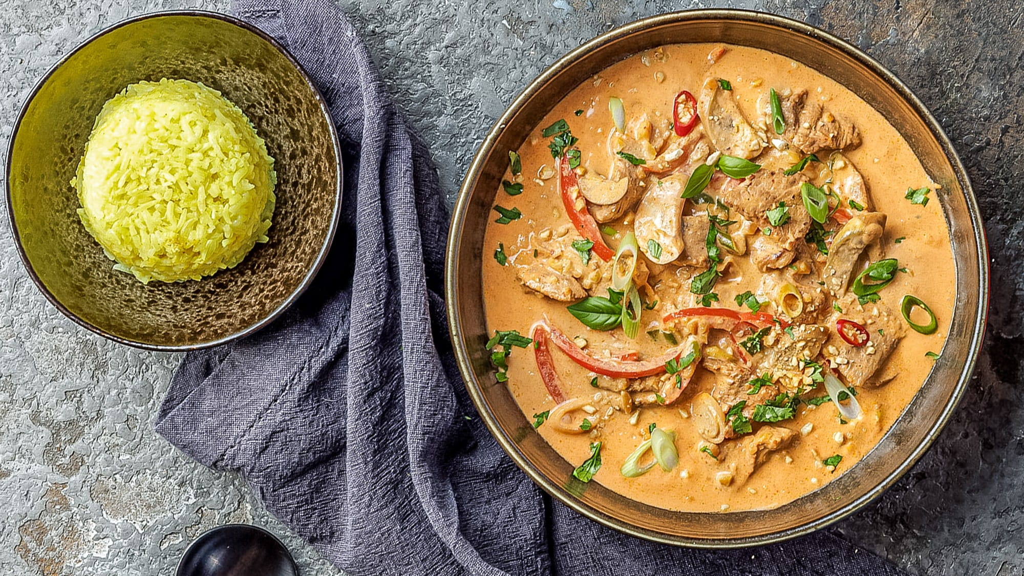 Panang Curry mit Rind dazu Zitronenduftreis