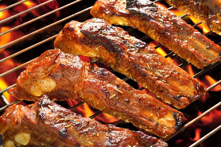 Travers de porc grillés - Spareribs